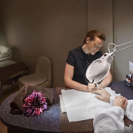 Ξενοδοχείο Radisson Blu & Spa, 4*